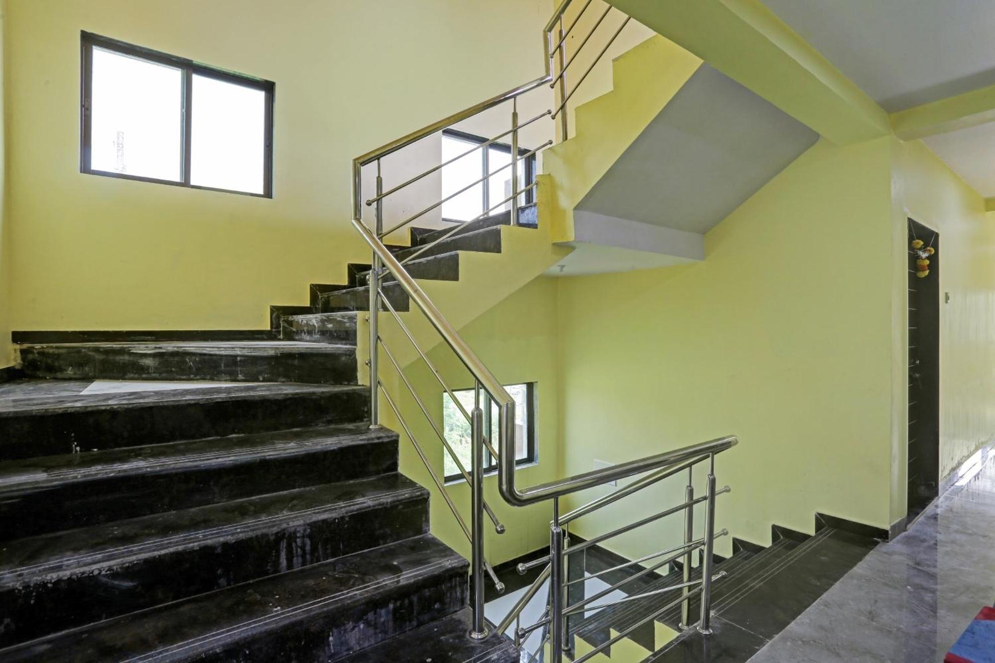 Hotel O Om Sai Residency Lodging And Boarding Taloje ภายนอก รูปภาพ