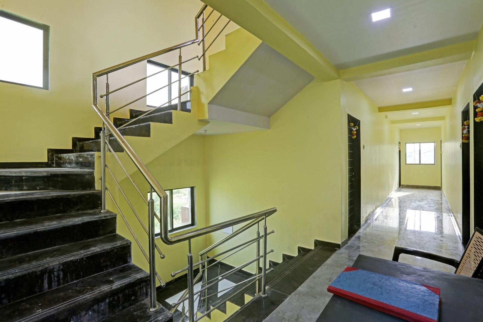 Hotel O Om Sai Residency Lodging And Boarding Taloje ภายนอก รูปภาพ